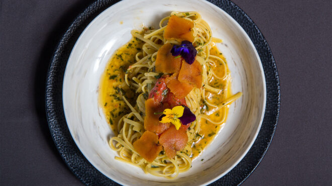 λινγκουίνι-με-αυγοτάραχο-από-τον-λευτ-564067123