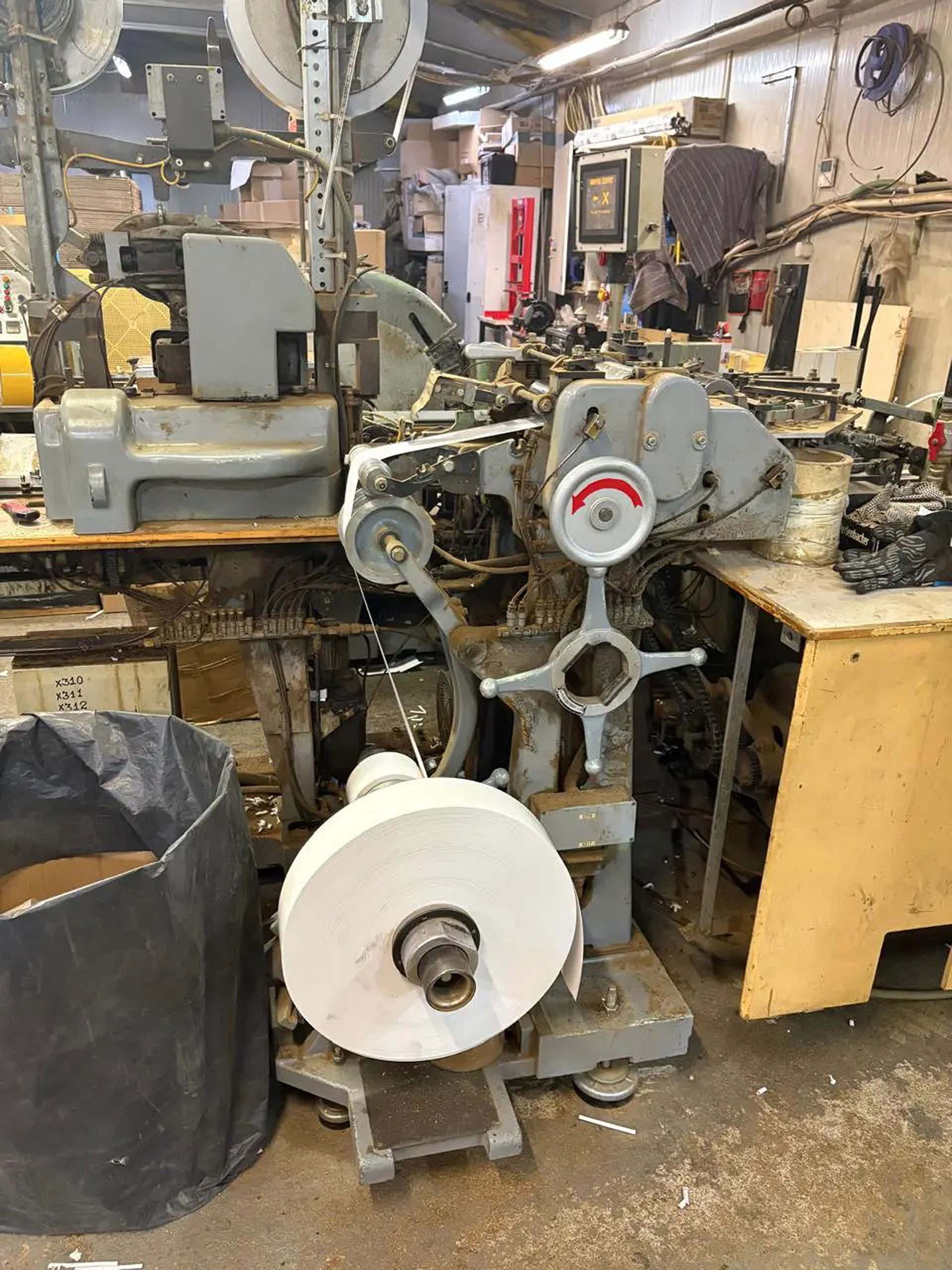 «Οι Κινέζοι, τα πορτοκαλί και τα καρούμπαλα»: οι κωδικές ονομασίες της οργάνωσης με τα λαθραία τσιγάρα-1