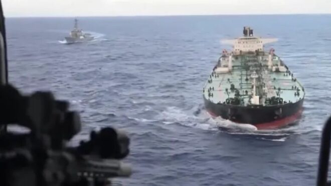 οι-ηπα-αναχαίτισαν-τάνκερ-στον-ινδικό-564079918