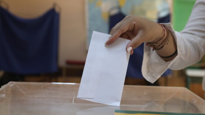 δημοσκόπηση-ποιους-πλήγωσε-η-καρυσ-564087022