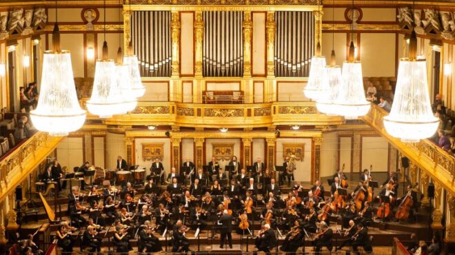 η-κ-ο-θ-στην-elbphilharmonie-του-αμβούργου-564080515