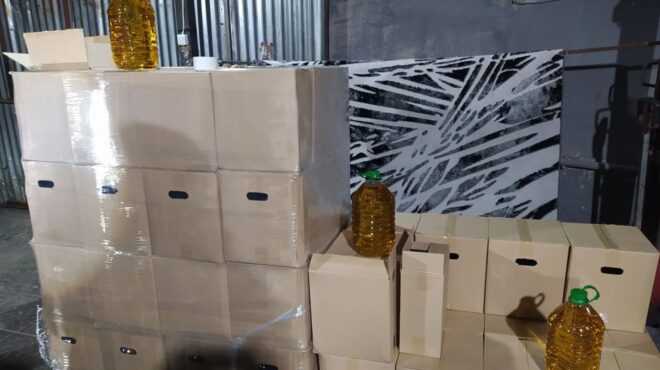 σπείρα-νόθευε-λάδι-και-το-πωλούσε-ως-ε-564086248