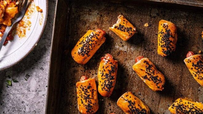 λουκανικοπιτάκια-με-σπιτική-βουτυρέ-564080056