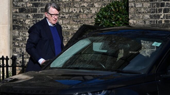 υπόθεση-επσταϊν-συνελήφθη-ο-πρώην-πρε-564092467