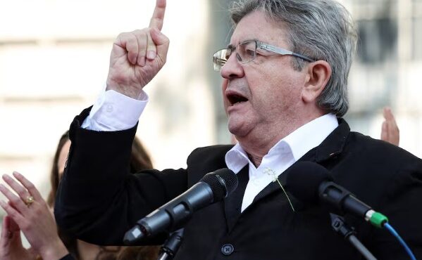 γαλλία-εκκενώθηκαν-τα-γραφεία-της-ανυ-564084076