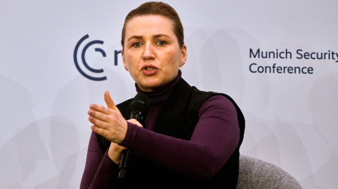 ο-τραμπ-θέλει-ακόμη-τη-γροιλανδία-λέ-564079402