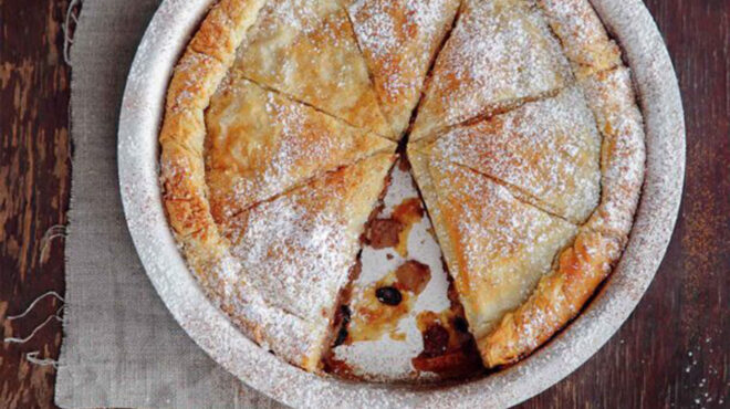 μηλόπιτα-με-καρύδια-και-σταφίδες-564064201