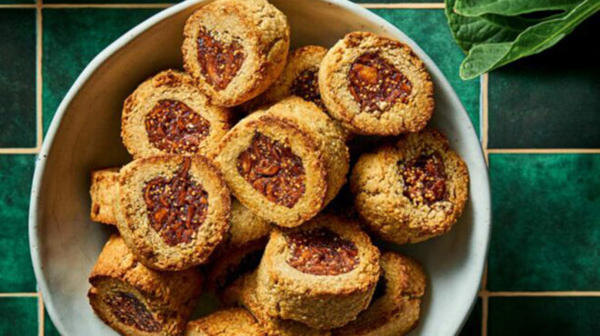 μπισκότα-γεμιστά-με-ξερά-σύκα-564057289