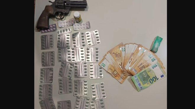 εξάρχεια-48χρονος-συνελήφθη-με-250-ναρκωτ-564072160