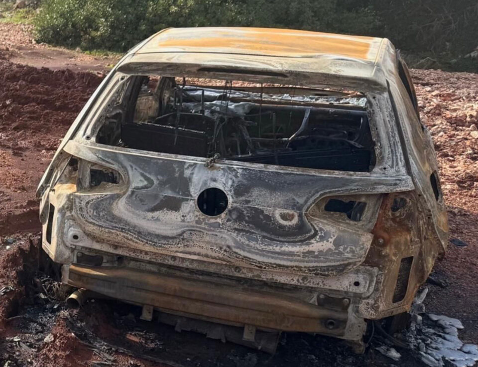 Δολοφονία 27χρονου: Υπό την απειλή όπλου είχαν κλέψει το Ι.Χ. που εντοπίστηκε καμένο στη Νέα Πέραμο-1