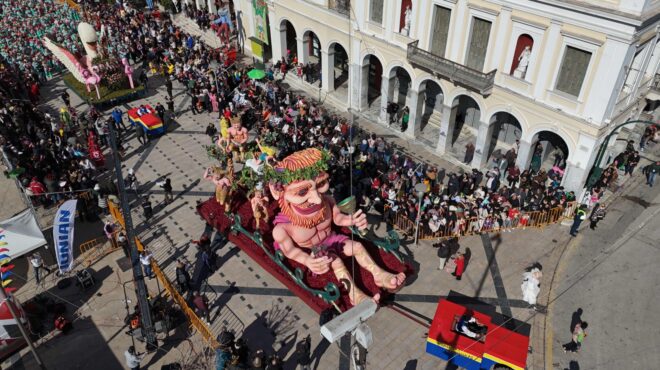 πάτρα-περισσότεροι-από-50-000-καρναβαλιστ-564092008