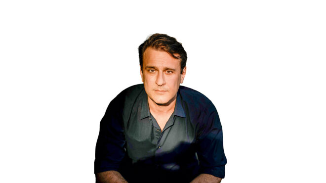 η-μεταμόρφωση-και-οι-εκμυστηρεύσεις-τ-564078913