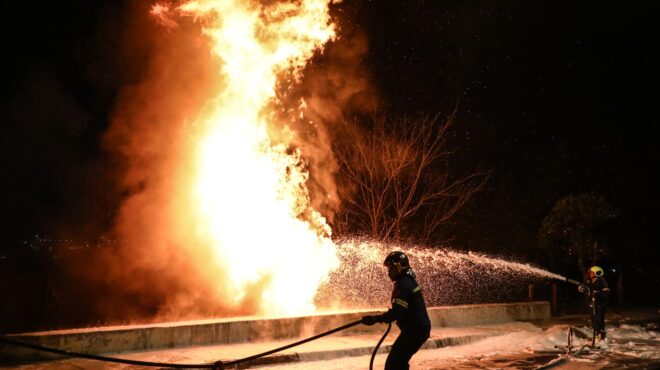 θεσσαλονίκη-πυρκαγιά-στο-πρώην-στρατ-564092095