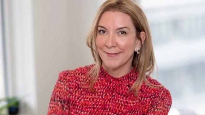 βρετανία-νέα-γενική-γραμματέας-στην-κ-564085903