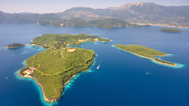 οταν-ο-επσταϊν-παζάρευε-τον-σκορπιό-το-564064432