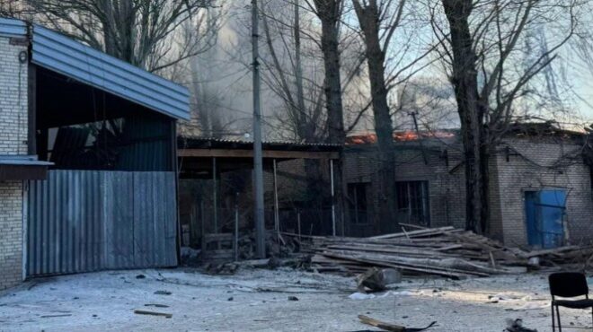 ουκρανία-μια-γυναίκα-και-η-11χρονη-κόρη-564070276