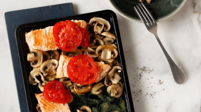 σολομός-με-μανιτάρια-564086071