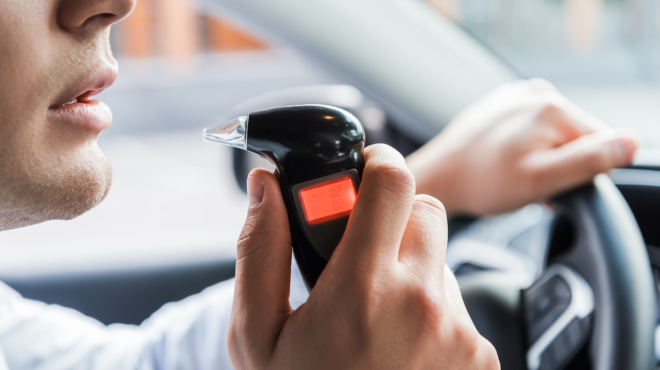 ιταλία-αlcolock-στο-αυτοκίνητο-για-τον-έλεγχ-564097852