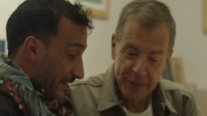 καρέ-καρέ-η-κλοπή-του-νέου-βιβλίου-το-564058123