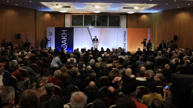 τσίπρας-από-λάρισα-εσείς-λέτε-βγες-μ-564081112