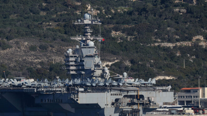 απέπλευσε-από-τη-σούδα-το-αεροπλανοφό-564097081