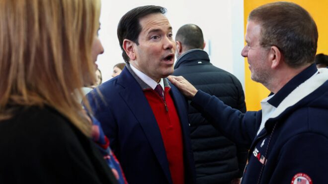 ιταλία-στο-μιλάνο-βανς-και-ρούμπιο-για-564062107