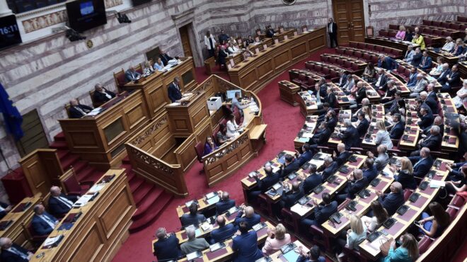 παραμένει-το-σκηνικό-πόλωσης-564074977