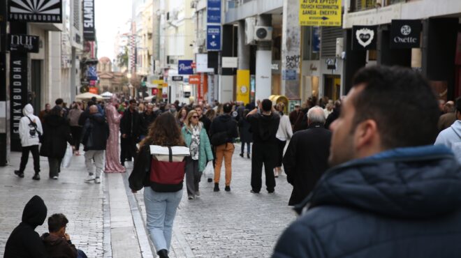υψηλή-ζήτηση-για-εμπορικά-καταστήματ-564112816