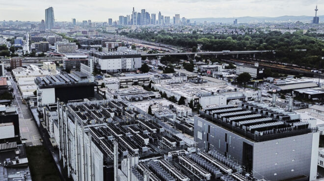 χιλιάδες-νέα-κέντρα-δεδομένων-σχεδιά-564145981