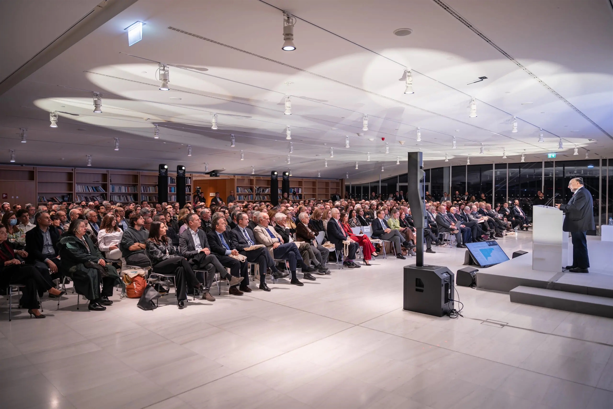 Δέκα χρόνια «διαΝΕΟσις» με μια εμβληματική εκδήλωση για την AI στον Φάρο-2