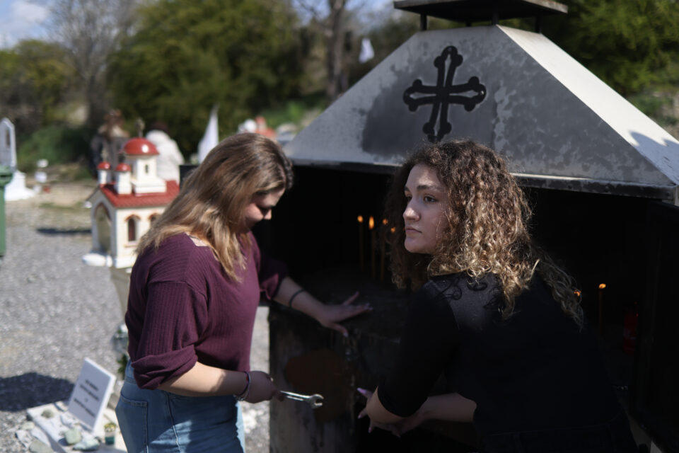 Καθήκον μας να κρατάμε ζωντανό το μνημείο των Τεμπών-1