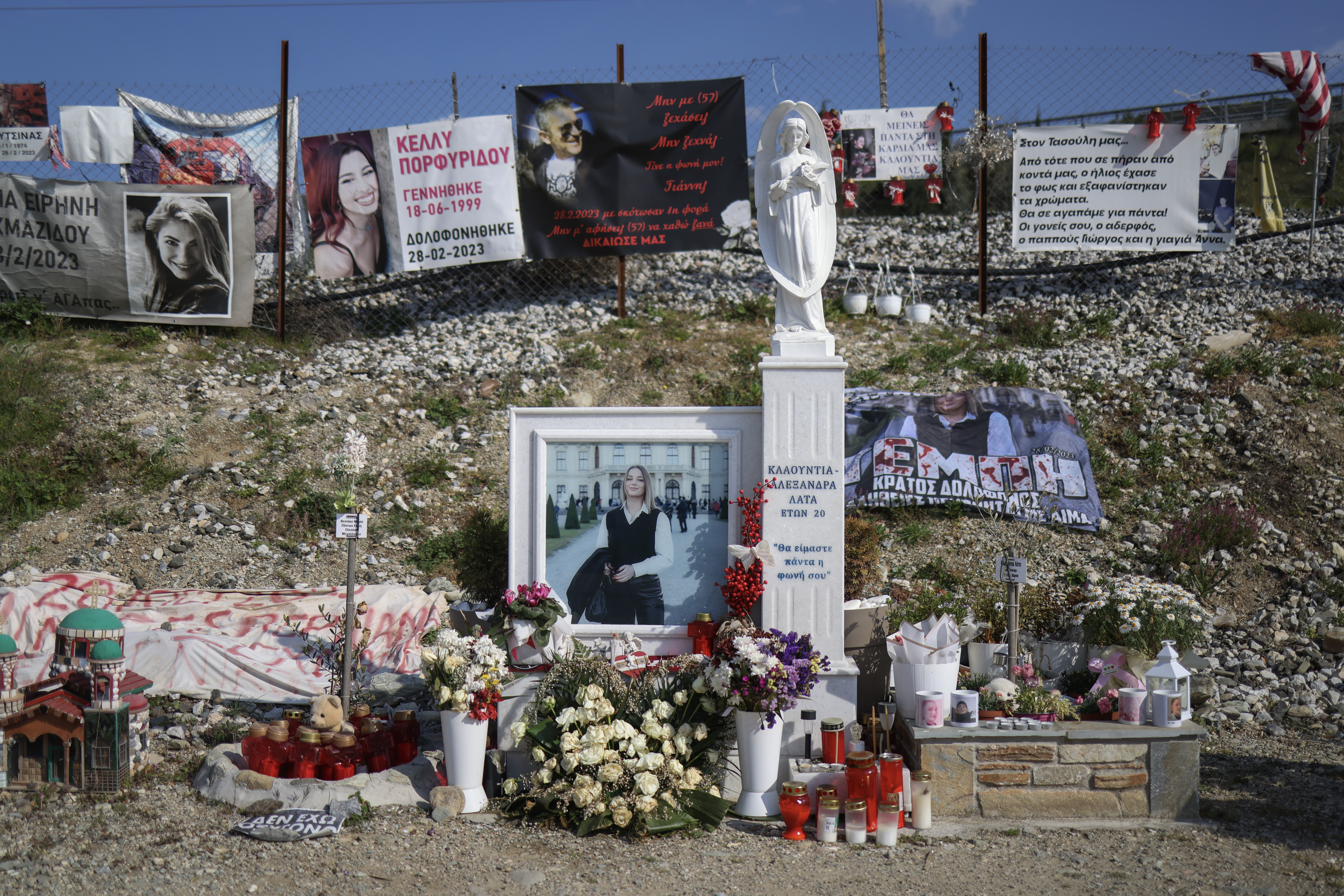 Καθήκον μας να κρατάμε ζωντανό το μνημείο των Τεμπών-2