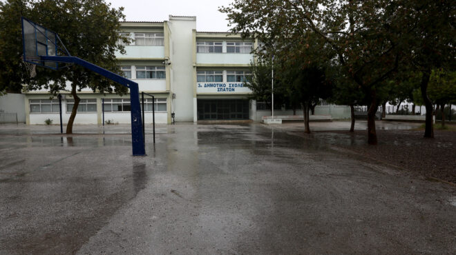 προ-των-πυλών-η-κακοκαιρία-διπλή-εισβ-564153082