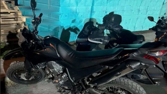 μοτοσικλετιστές-έκλεβαν-τσάντες-από-564117937