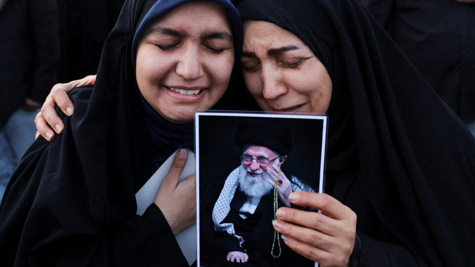 Ιράν, η επόμενη μέρα μετά τον θάνατο του Χαμενεΐ – Φωτογραφίες-5