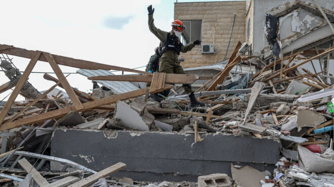 φρουροί-της-επανάστασης-ξεκίνησε-επι-564102991