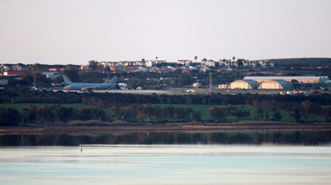 η-βρετανία-σχεδιάζει-να-στείλει-πολεμ-564105688