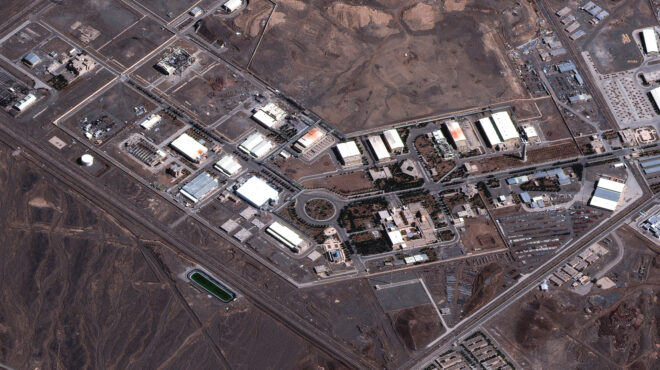 pickaxe-mountain-το-πυρηνικό-φρούριο-του-ιράν-που-δε-564124141