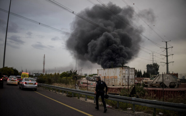 live-hπα-και-ισραήλ-εναντίον-ιράν-15η-ημέρα-σ-564126190