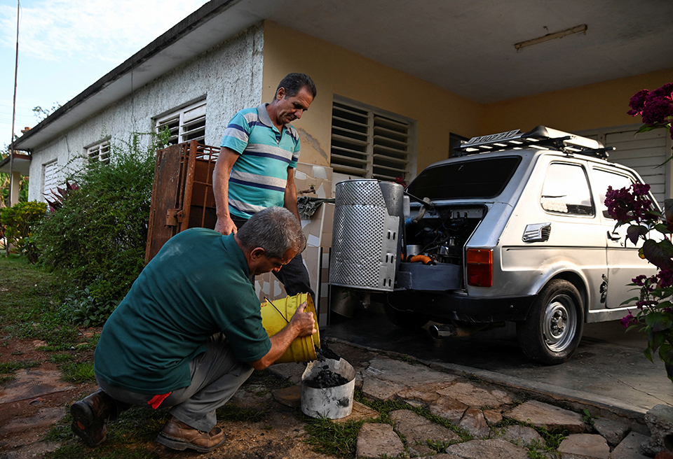 Εχουμε καλεσμένους για φαγητό το βράδυ-2