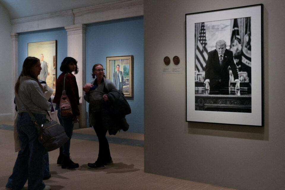 Στις ΗΠΑ θα κυκλοφορήσει χρυσό νόμισμα με τη μορφή του Τραμπ – 24 καρατίων και διαμέτρου 7 εκατοστών-1