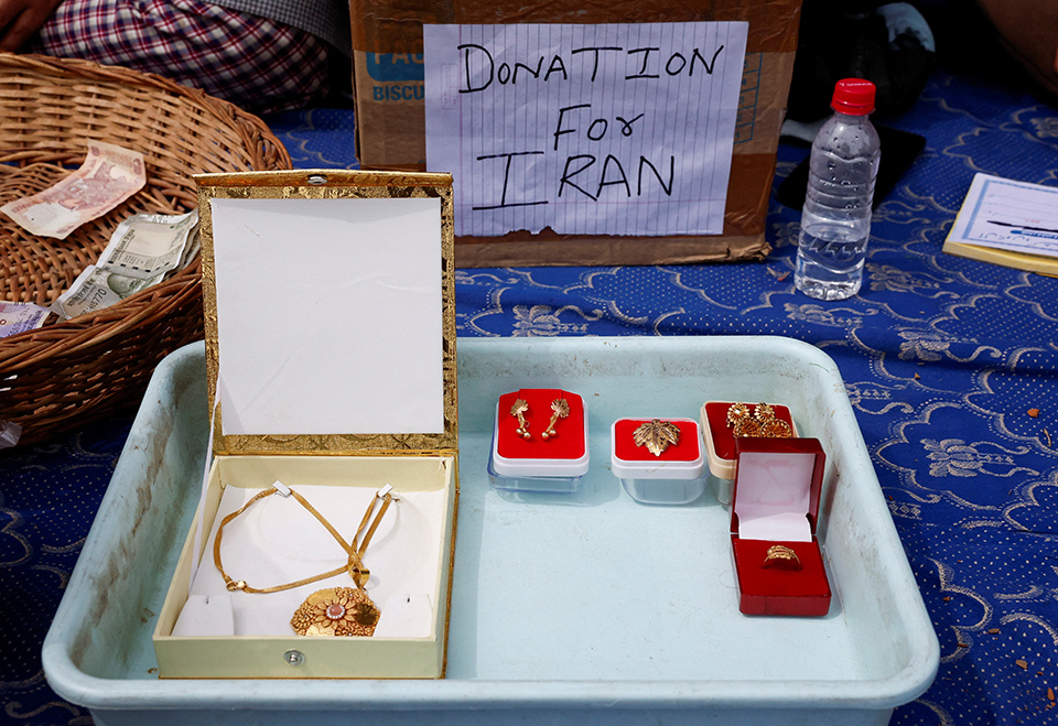 H πιτσιρικαρία του Peduel-1