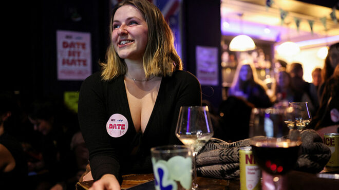 βγες-ραντεβού-με-τον-κολλητό-μου-564146734