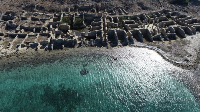 ασπίδα-για-19-μνημεία-564116740