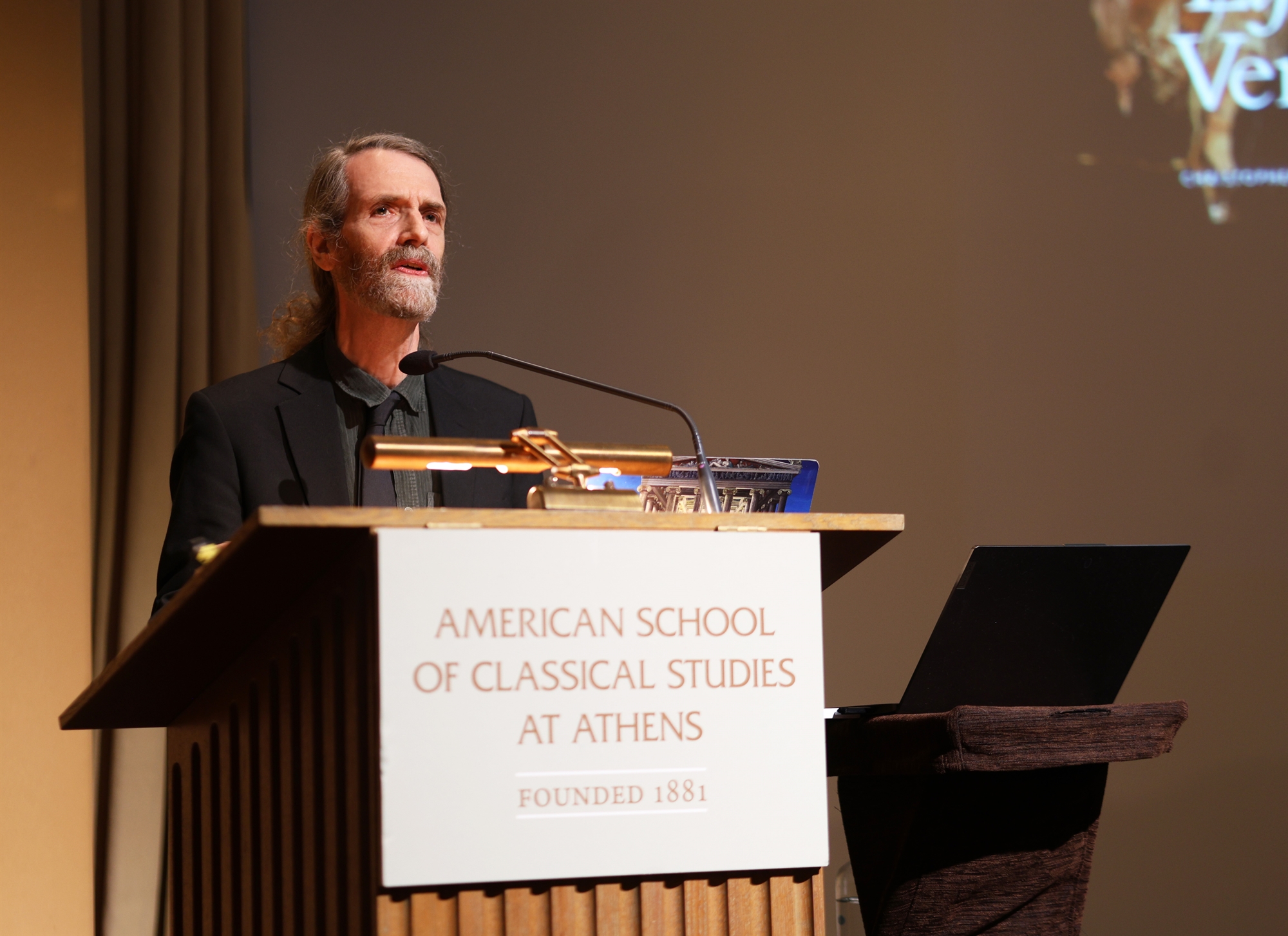 Στην καθηγήτρια Αρχαίας Ιστορίας Ιντιθ Χολ το φετινό βραβείο του International Hellenic Prize-1