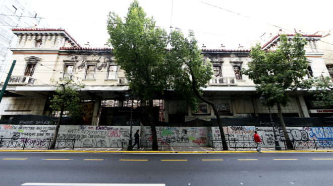 τι-γίνεται-με-το-αττικόν-564148699