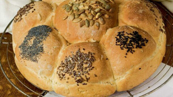 ψωμάκια-σταρένια-εφαπτόμενα-βήμα-βήμ-564129502