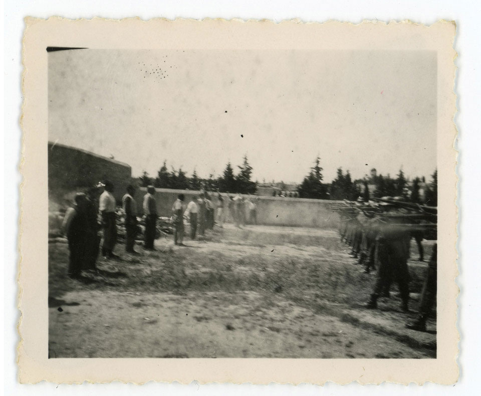 Καισαριανή: Τρεις νέες φωτογραφίες από την εκτέλεση των 200-1