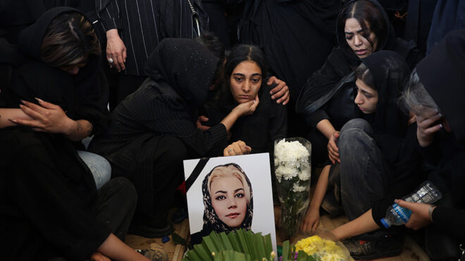 δεν-είναι-πάντα-μουσάτοι-ούτε-αξιωματ-564144868