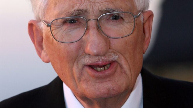 γιούργκεν-χάμπερμας-μίτος-564129202